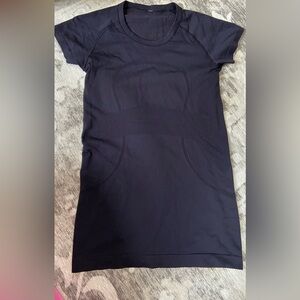 Lululemon swiftly tech short sleeve crew